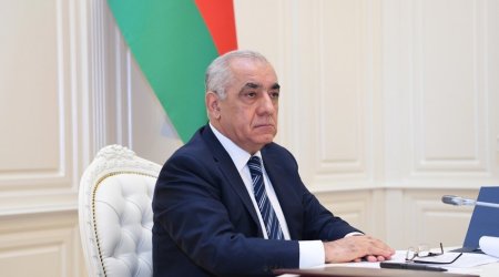 Əli Əsədovdan həkimlərin maaşı ilə bağlı QƏRAR