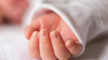 Bakıda 1 aylıq körpə xəstəxanada vəfat etdi