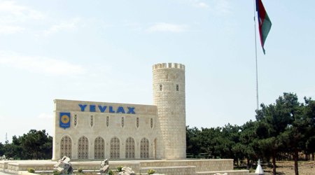 Yevlaxda məktəblini maşın vuraraq öldürdü - ÖZƏL