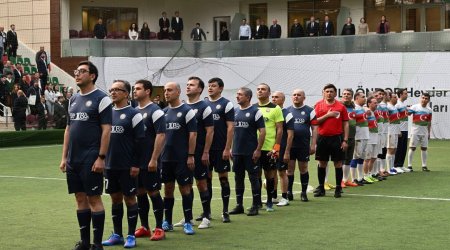 Nazirlər və deputatların futbol matçından yadda qalanlar &ndash; FOTO