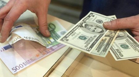 Dollarla bağlı kritik vəziyyət: Əvvəl ucuzlaşacaq, sonra...