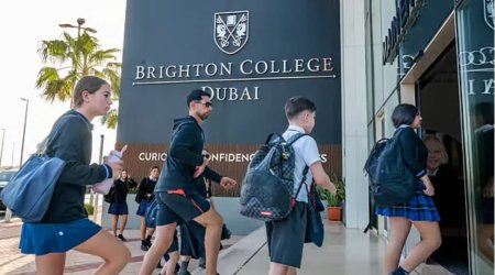 BƏƏ-də məktəblər və universitetlər əyani təhsilə qayıdır