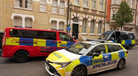 Londonda yəhudi icmasının üzvlərinə hücum etdilər