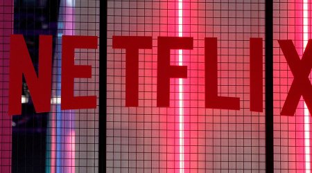 "Netflix"ə qarşı ittiham: Siz ona baxarkən, o da sizi izləyir!
