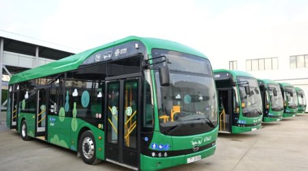 Bakıda yeni avtobuslar FƏALİYYƏTƏ BAŞLADI &ndash; Bu şəxslər üçün ödənişsizdir