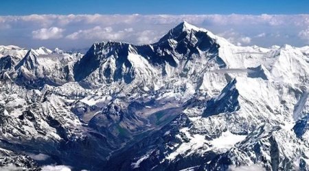 Dünyanın ən yüksək dağı Everest deyilmiş