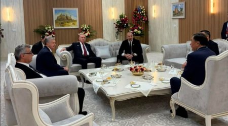İlham Əliyev qardaş ölkə liderləri ilə BİR ARADA &ndash; FOTO
