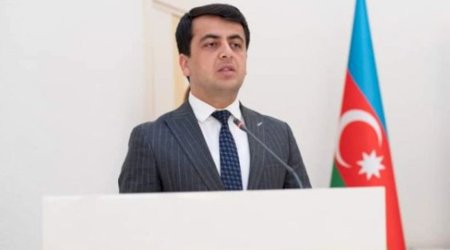 İcra başçısı müavinini işdən çıxardı- Foto