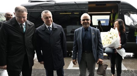 Mavriki Prezidenti Azərbaycana gəldi - FOTO
