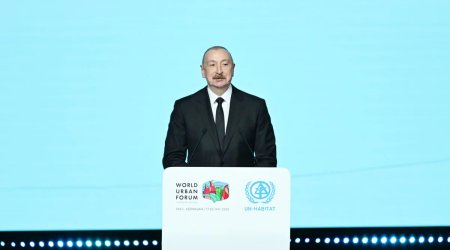 Prezident WUF13 iştirakçılarına &ldquo;Sea Breeze&rdquo;ə getməyi TÖVSİYƏ ETDİ &ndash; VİDEO