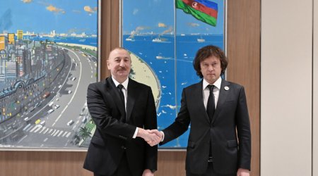 İlham Əliyev Gürcüstanın Baş naziri ilə görüşdü &ndash; FOTO