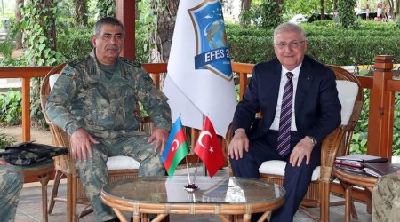 Zakir Həsənov hərbçilərimizin təlimini izləmək üçün Türkiyəyə getdi - FOTO