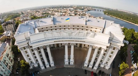 Ukrayna XİN-in binası İkinci Dünya müharibəsindən bəri ilk dəfə zərər görüb - FOTO