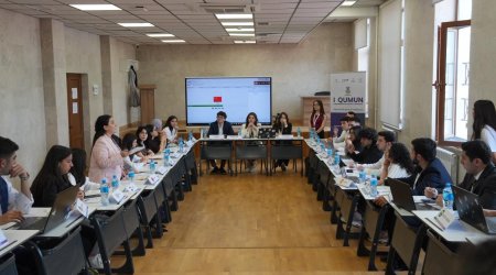 Qarabağ Universitetində xarici tələbələr dünyanın gələcəyini müzakirə etdi - FOTO