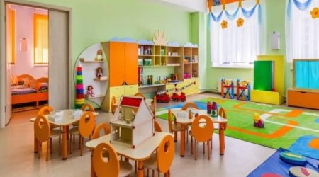 Korrupsiyada ittiham olunan bağça müdiri HƏBS OLUNMADI &ndash; FOTO