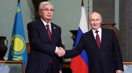 Putin Qazaxıstana 3 günlük səfər edib - VİDEO