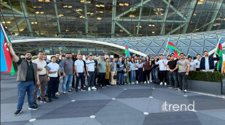 Avropa çempionu olan millimiz vətənə qayıtdı - FOTO
