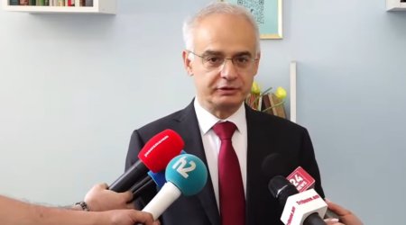 Levon Zurabyan: "Supergüclərin Ermənistan ərazisindəki müharibəsi ölkəni xarabalığa çevirəcək"