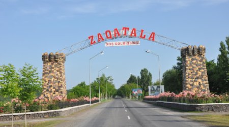 Zaqatalada yük maşını yandı