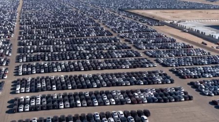 Səhrada 350 min Volkswagen və Audi qəbiristanı: Avtomobillər ora niyə atılıblar? &ndash; FOTO