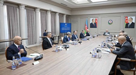 Baş nazir iclas keçirdi
