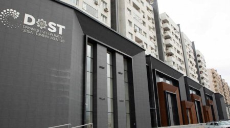 Xırdalanda Dost Mərkəzi yanır