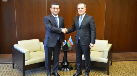 Ceyhun Bayramov və özbəkistanlı həmkarı arasında TELEFON DANIŞIĞI &ndash; Nələr müzakirə olundu?