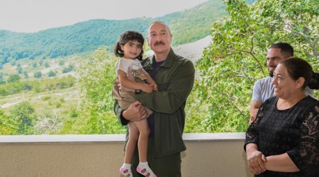 &ldquo;O biri qız hanı? Onunla ayrı çəkdirərik&rdquo; &ndash; VİDEO