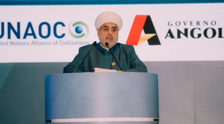 Allahşükür Paşazadə: &ldquo;Yaxın Şərqdə, Ukraynada münaqişələrin sülh yolu ilə həlli üçün dualar etməliyik&rdquo;