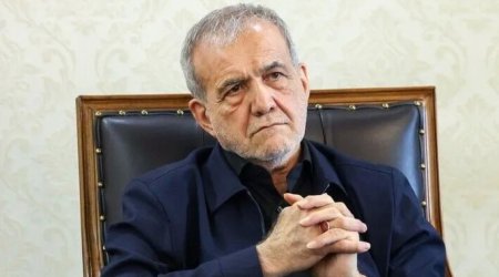 Pezeşkian İranın daxilində danışıqlarla bağlı yanlış şərh verənləri tənqid etdi
