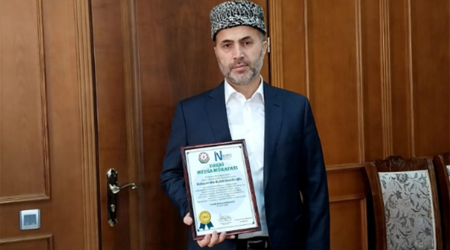 &ldquo;Bibi Heybət&rdquo;in imamının diplomu TANINMADI