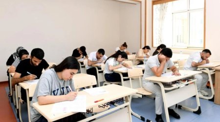 Qəbul imtahanında 17 nəfər maksimal bal TOPLADI