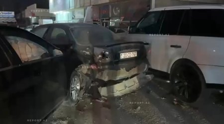 Saray qəsəbəsində qəza: 4 avtomobil toqquşdu - FOTO