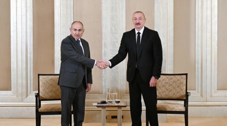 Cənubi Qafqazı dəyişən bir il - Qarşıdakı əsas vəzifə sülh sazişinin imzalanmasıdır