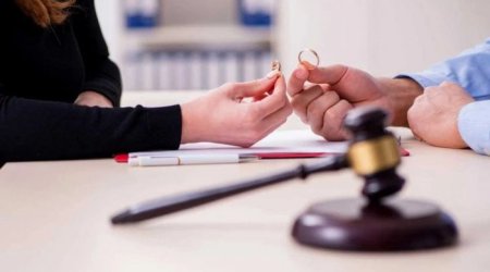Evlənəndə deyil, ayrılanda YADA DÜŞÜR &ndash; Boşanmalarla bağlı YENİ QAYDA GÜNDƏMDƏ