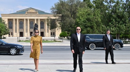 İlham Əliyev Ümummilli Liderin Naxçıvanda abidəsini ziyarət etdi - FOTO/VİDEO