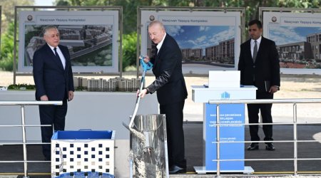 İlham Əliyev Naxçıvan şəhərində sosial evlər kompleksinin təməlini qoydu - FOTO-VİDEO