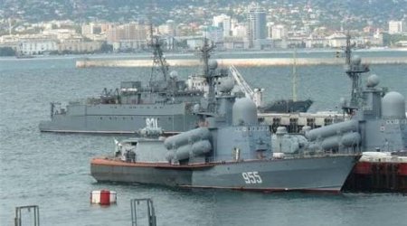 Ukrayna Rusiyanın 4 gəmisinə zərbə endirdi