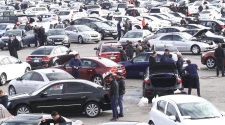 Maşın bazarında &ldquo;ucuzlaşma&rdquo; görüntüsü: Əslində qiymətlər demək olar dəyişməyib