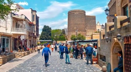 İlham Əliyev turizmin inkişafı ilə bağlı yeni Dövlət Proqramını TƏSDİQLƏDİ