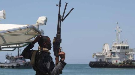 Piratlar Türkiyə üçün silah daşıyan gəmini ƏLƏ KEÇİRDİ