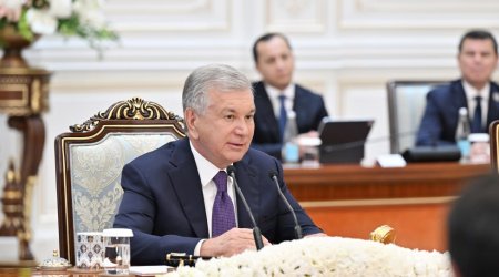 Mirziyoyev: &ldquo;Xəzərdə Özbəkistan-Azərbaycan nəqliyyat dəhlizinin yaradılmasında maraqlıyıq"