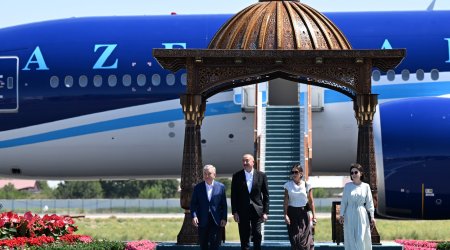 Prezident Buxarada belə QARŞILANDI – VİDEO