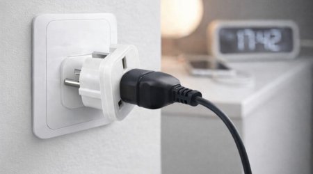 Adapter daim elektrikə qoşulu qalarsa, nə baş verər?