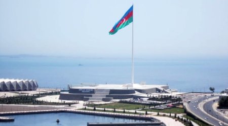 Bayraq Meydanının idarəetməsi Prezidentin İşlər İdarəsinə VERİLDİ