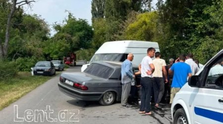 Zaqatalada "QAZ-31"lə "Ford" toqquşdu &ndash;VİDEO