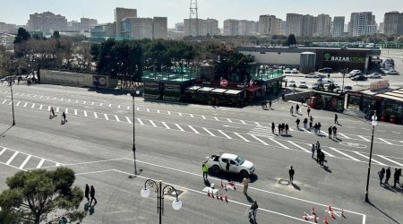 DİQQƏT! &ldquo;Gənclik&rdquo;də avtobusların dayanacaq yeri dəyişdirildi &ndash; FOTO