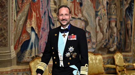Vəliəhd şahzadə Hokon Norveçin yeni kralı oldu
