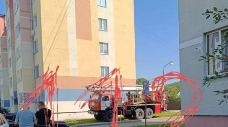 Kişi həyat yoldaşını girov götürərək qətlə yetirdi