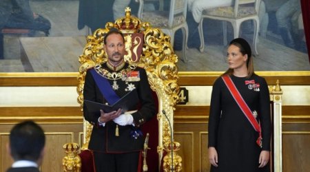 Norveçin yeni kralı parlament qarşısında and içdi